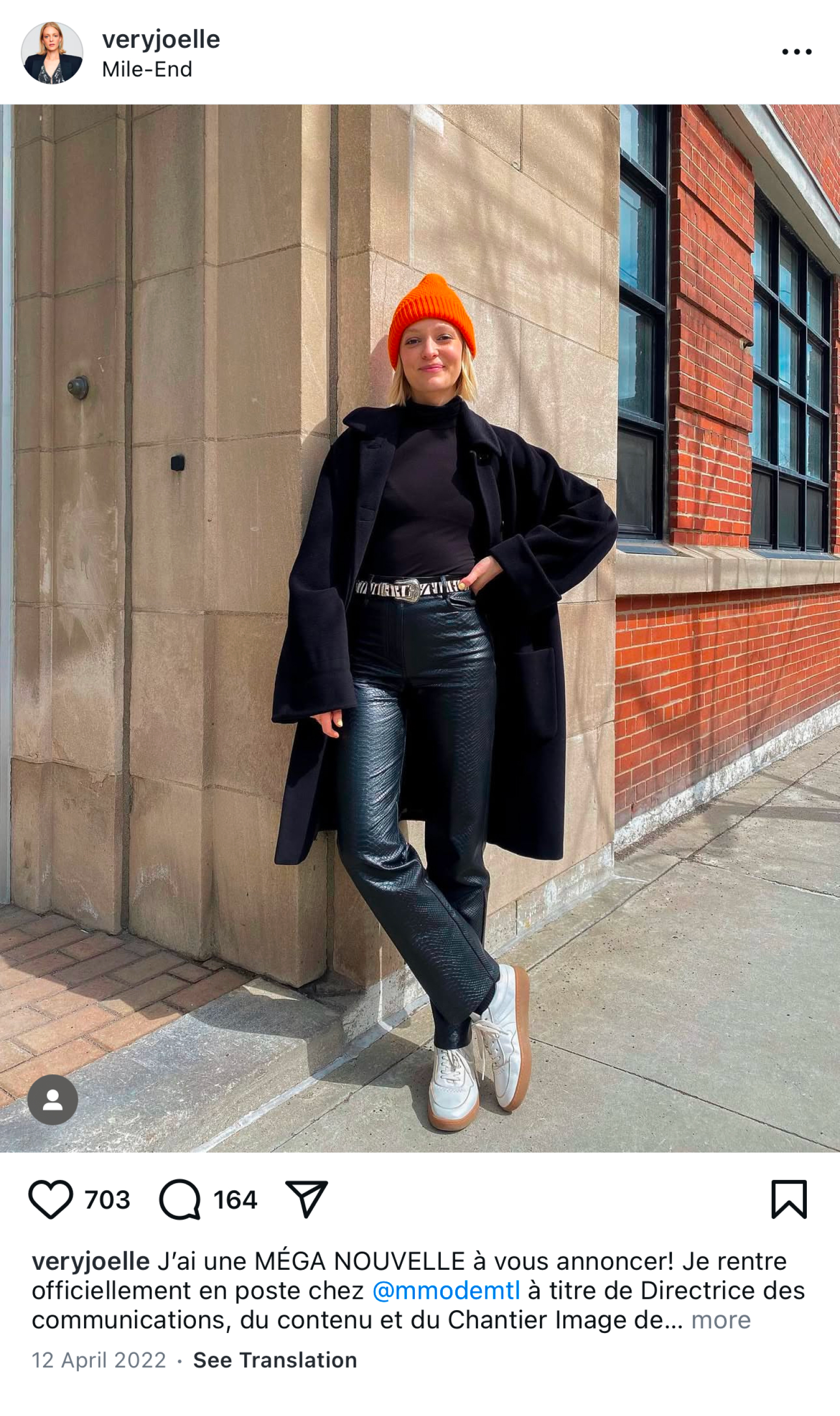 Photo from instagram feature a simple & strange sneaker.